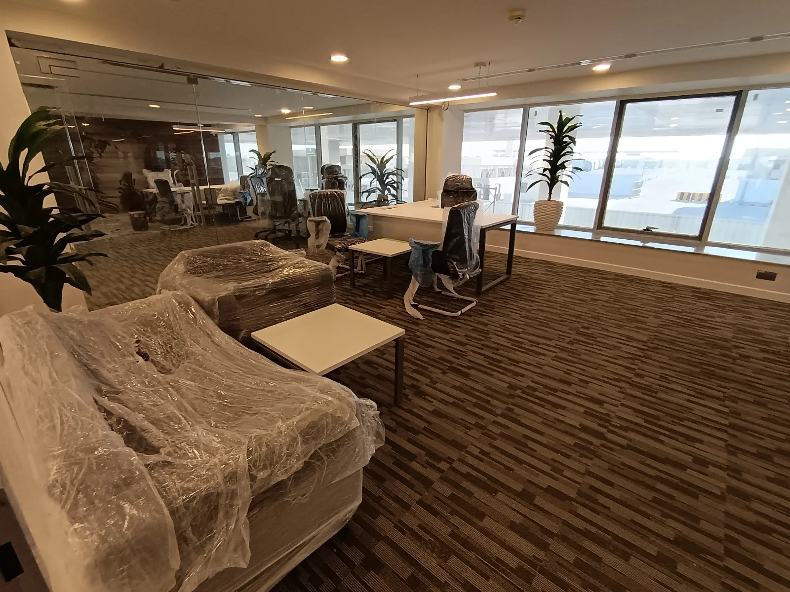 اعمال التشطيبات مع شركة الحارثية المحدودة — 7