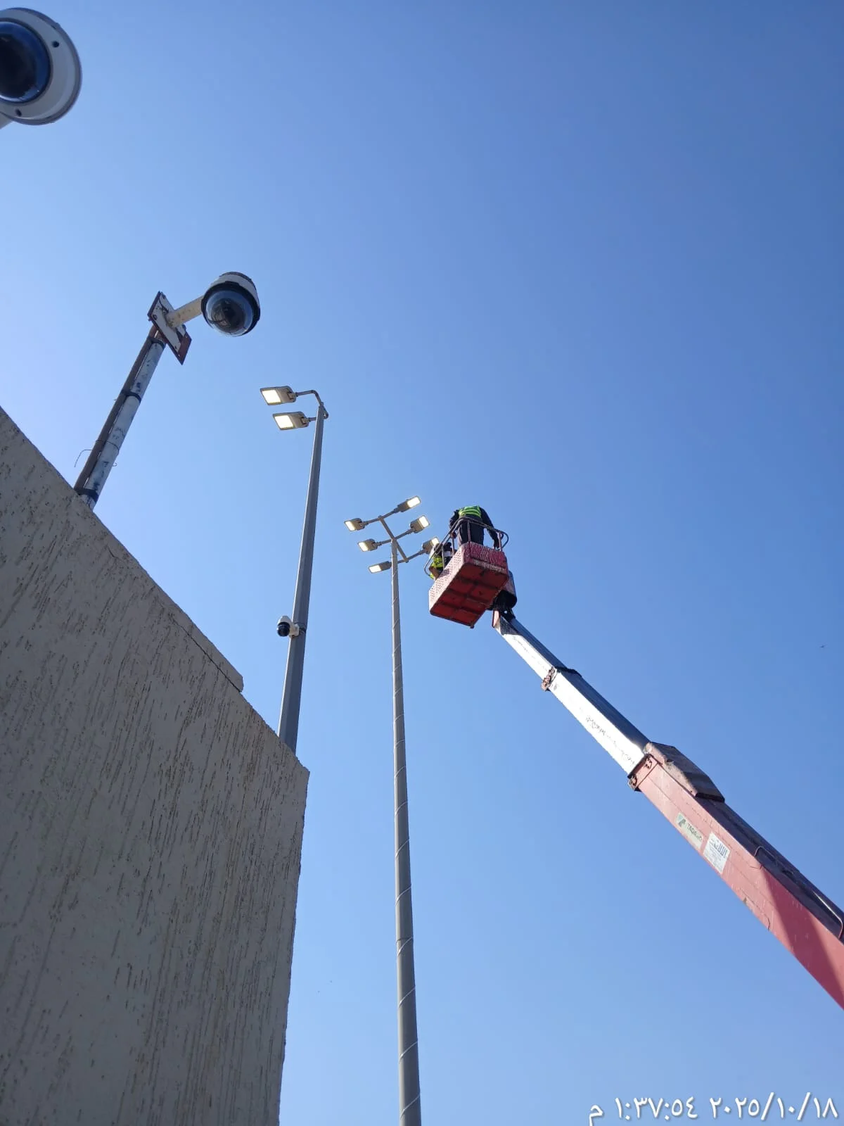 اعمال توريد وتركيب اعمدة الانارة لشركة السحابة للمقاولات — 15