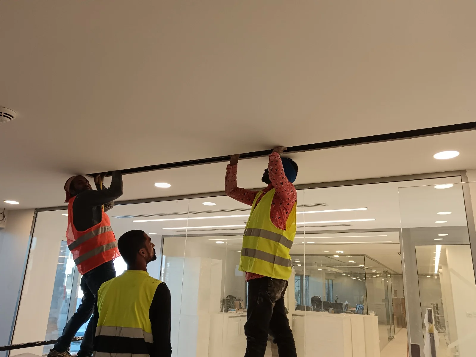 اعمال التشطيبات مع شركة الحارثية المحدودة — 15